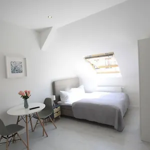 Zollikof Aparts - Sauna & Studioapartments Hotel